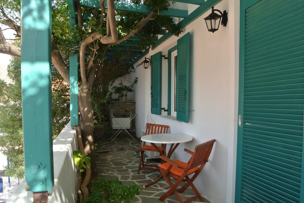 Meltemi Aparthotel Batsíon Exterior photo