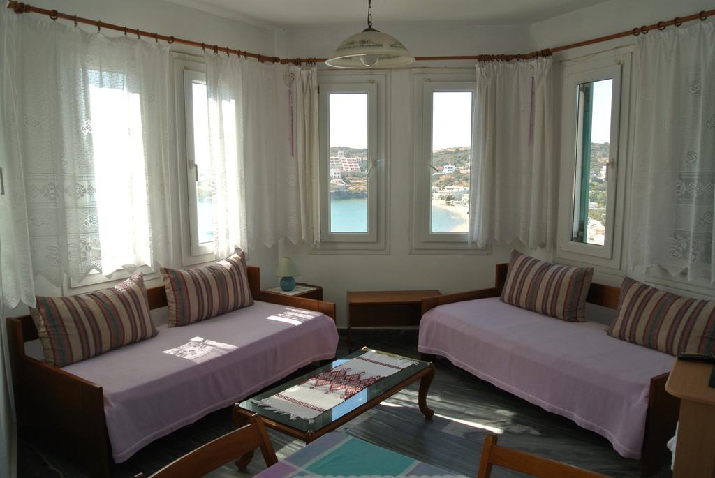 Meltemi Aparthotel Batsíon Exterior photo